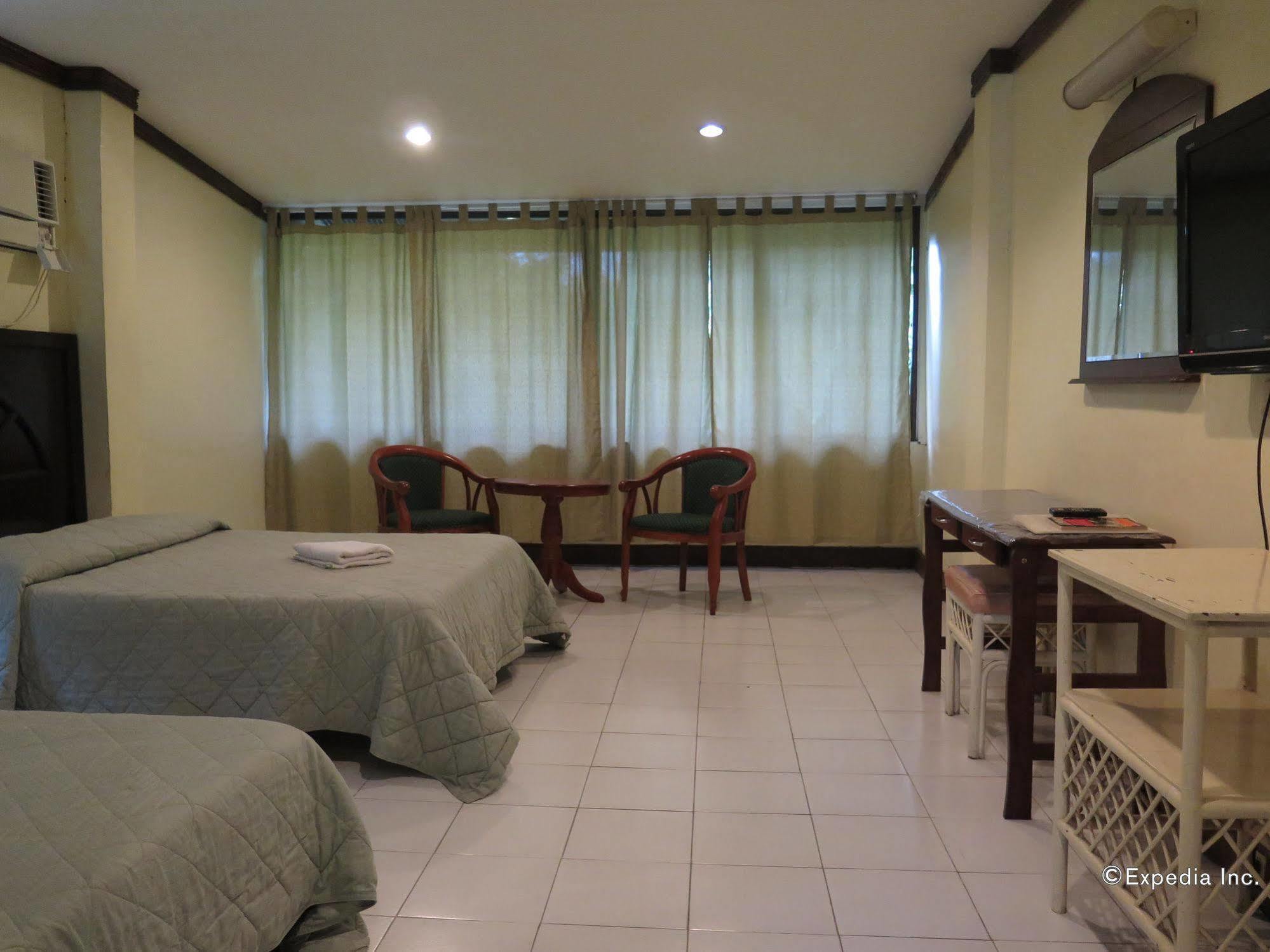 Bohol La Roca Hotel Totolan ภายนอก รูปภาพ