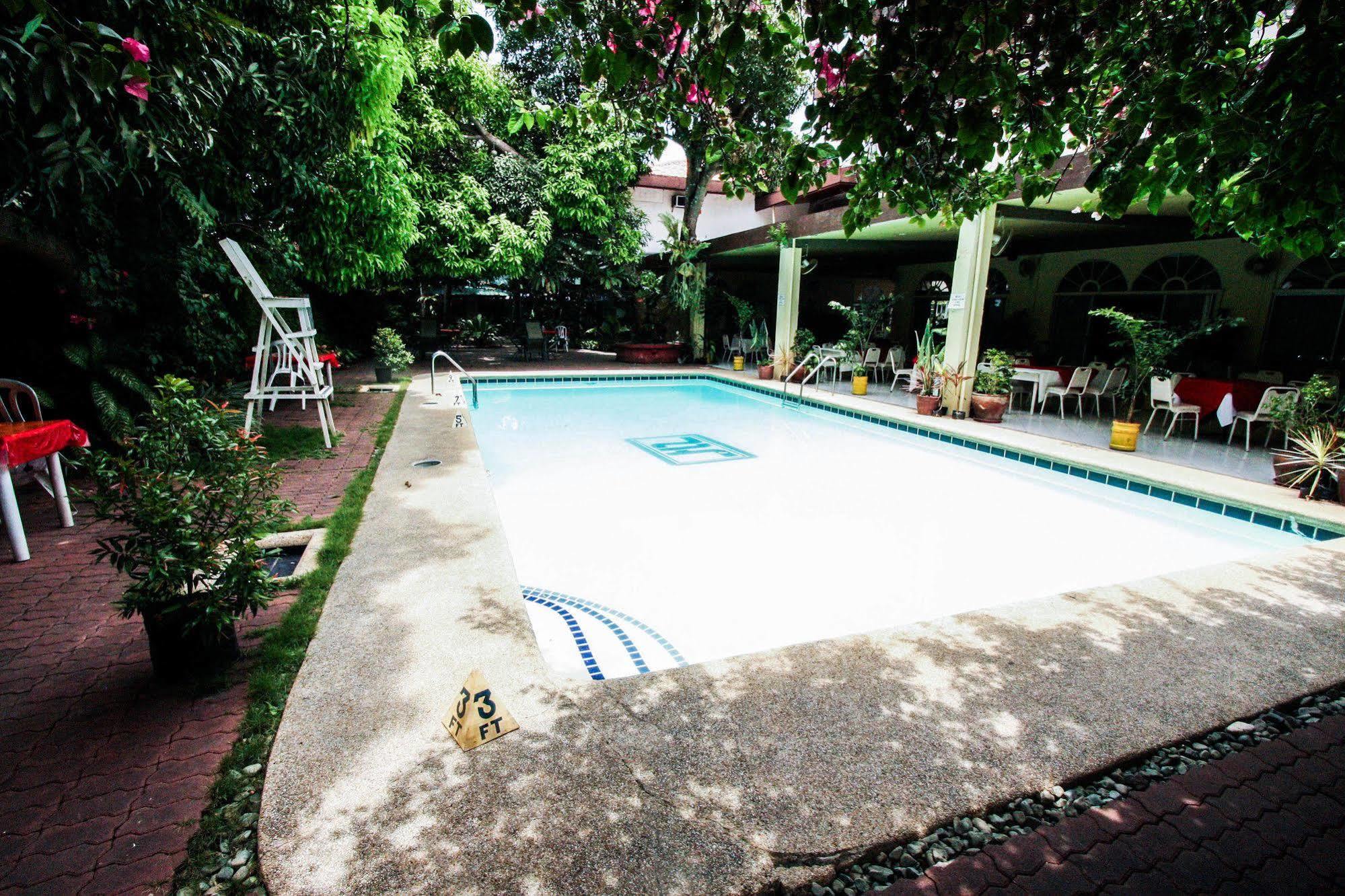 Bohol La Roca Hotel Totolan ภายนอก รูปภาพ